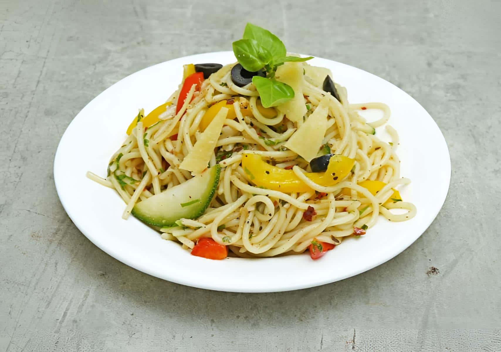 Casual-modern European café — supporting dish in this style
