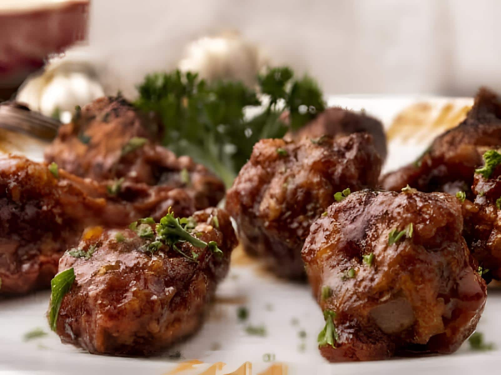 Casual-pub-multicuisine-approachable — supporting dish in this style